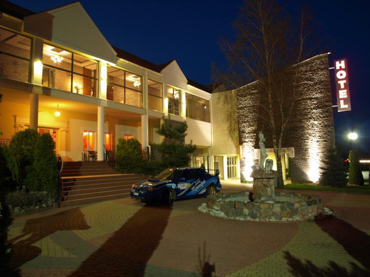 Hotel Kamiza Wyszków Exterior foto