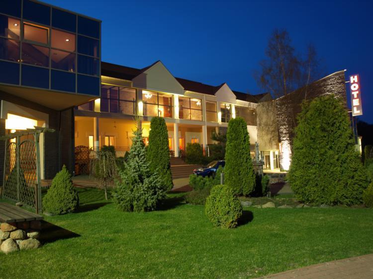Hotel Kamiza Wyszków Exterior foto